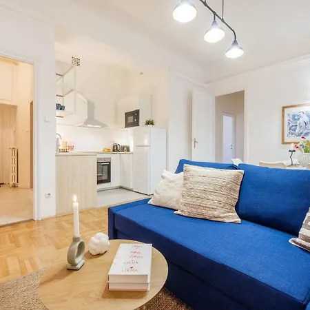 Appartement Magnificent 3br With Balcony By Dohany Synalogue *