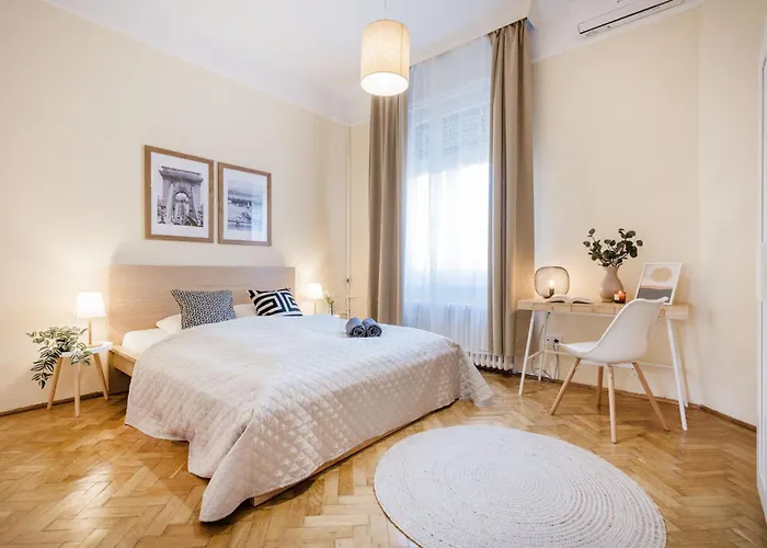 דירה Magnificent 3br With Balcony By Dohany Synalogue